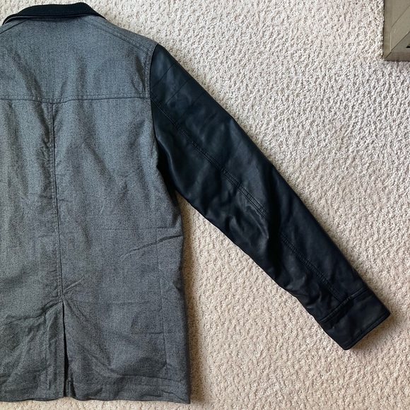 Guess Jacket - Picture 11 of 14